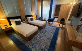 اتاق دو تخته توئین لوکس (اقامت با صبحانه)