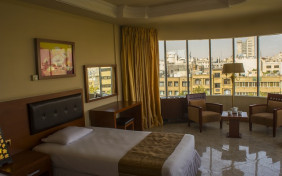 سوئیت دو نفره (اقامت با صبحانه)