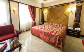 اتاق دوتخته دبل بیزینس (اقامت با صبحانه)