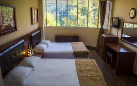 سوئیت چهار نفره (اقامت با صبحانه)